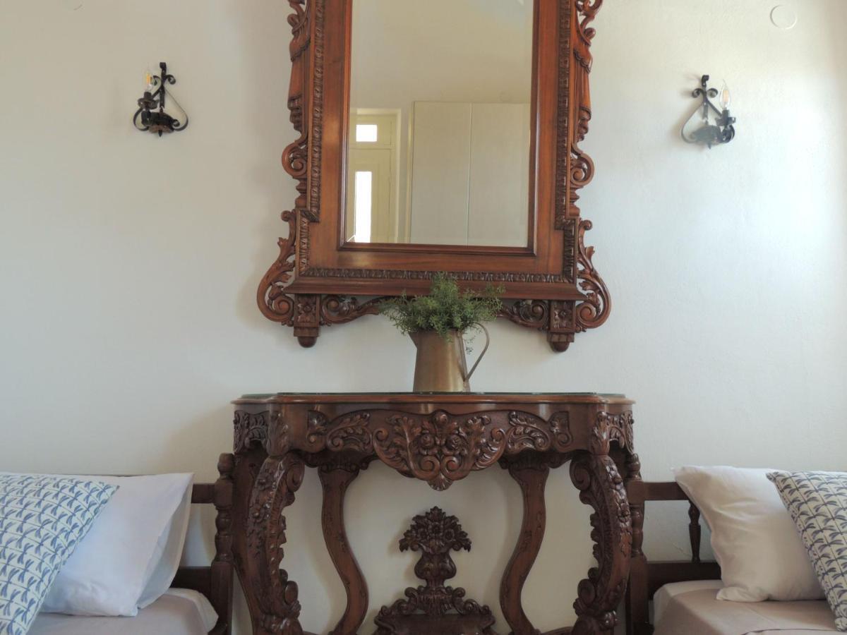 シミ Aloustina'S Houseヴィラ エクステリア 写真